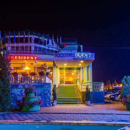 Hotel President Αράντ Εξωτερικό φωτογραφία