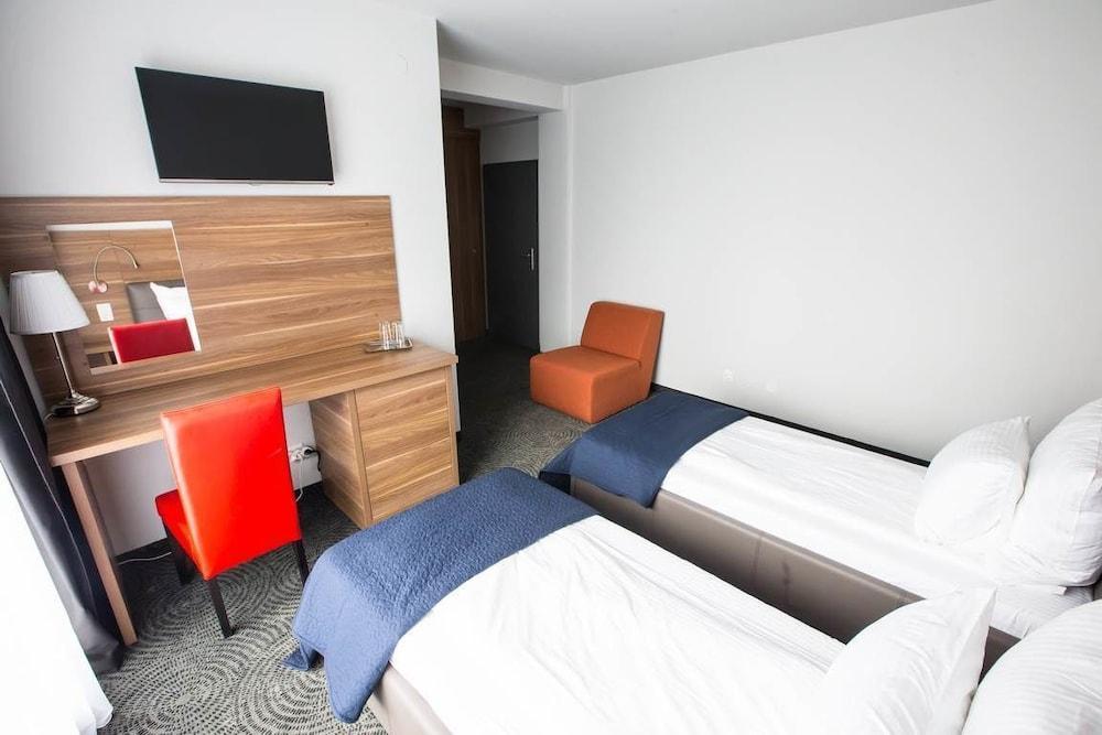 Hotel President Αράντ Εξωτερικό φωτογραφία